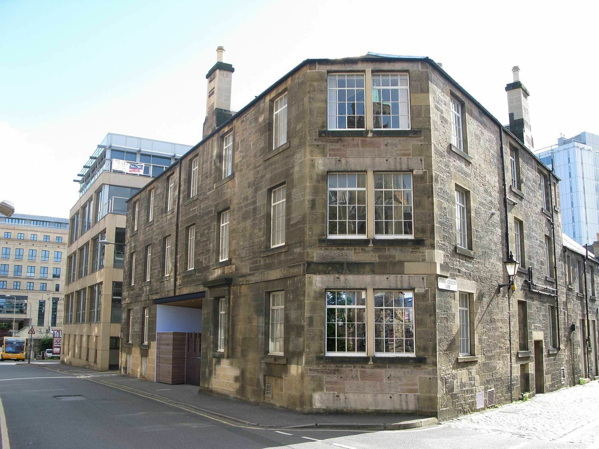 Destiny Scotland -The Malt House Apartments Edinburgh Exterior photo